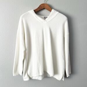 Chico’s Size 2p Women’s Size Lp White Cozy Plush Fuzzy Hooded Pullover Sweater